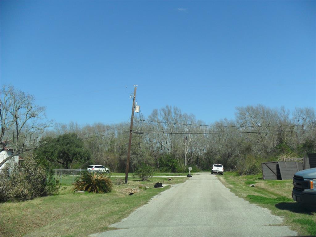 S Donaldson, La Porte, Texas image 9