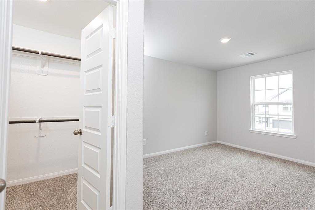 8113 Alpine Bearberry Drive, Houston, Texas image 10