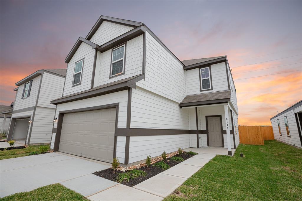 8113 Alpine Bearberry Drive, Houston, Texas image 2