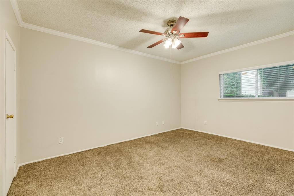 7041 N Holiday Drive, Galveston, Texas image 20