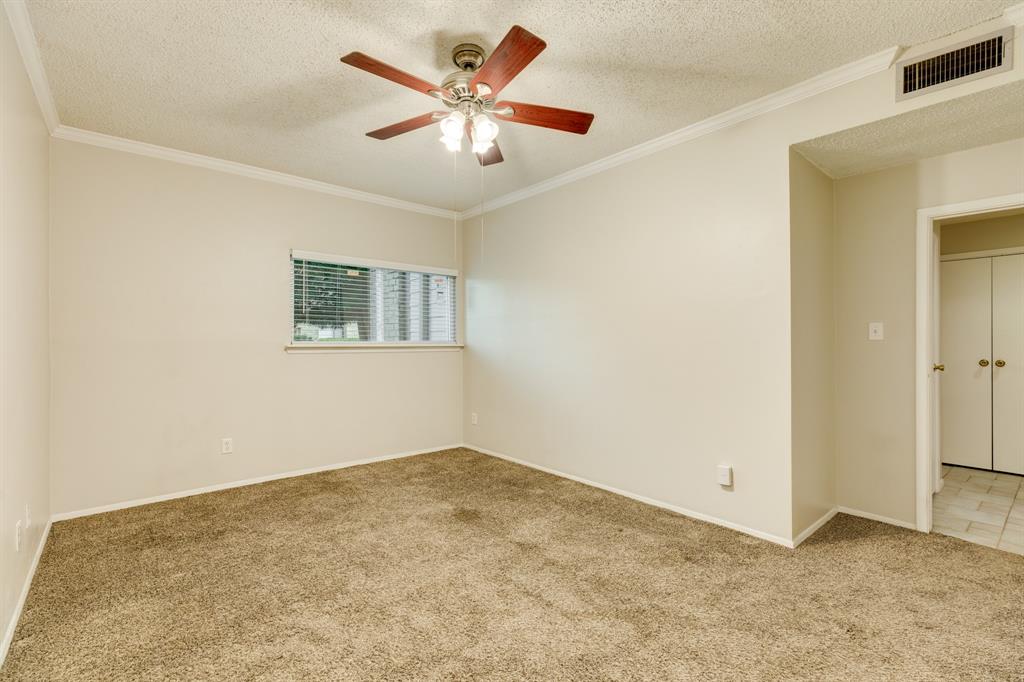 7041 N Holiday Drive, Galveston, Texas image 19