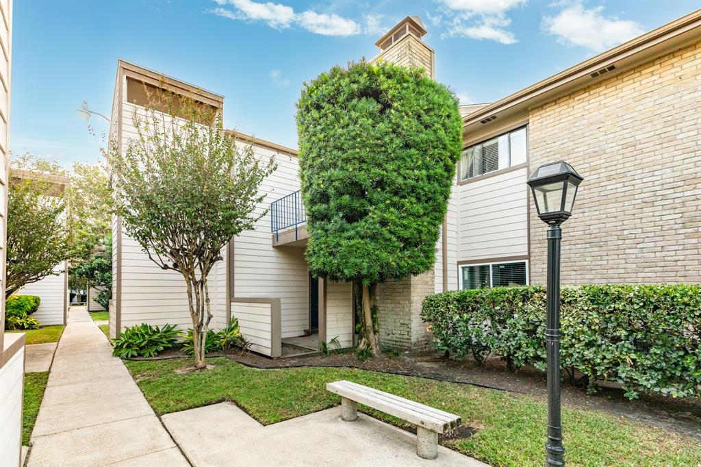 7041 N Holiday Drive, Galveston, Texas image 23