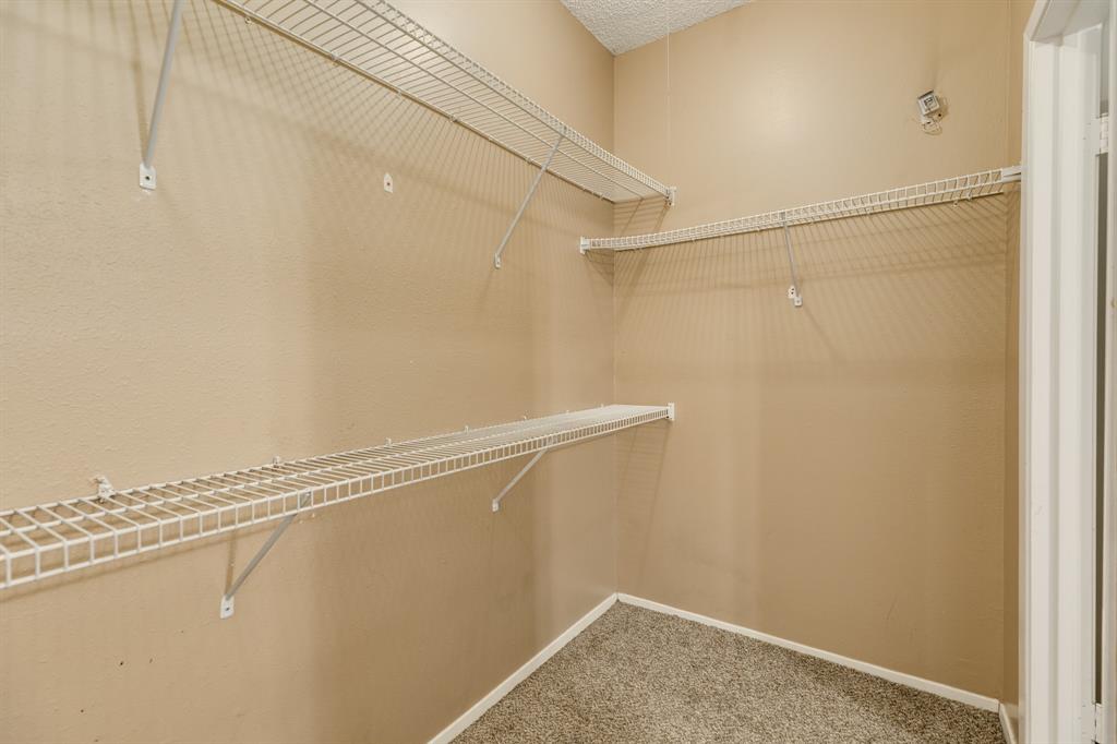 7041 N Holiday Drive, Galveston, Texas image 22