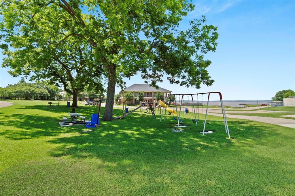 100 Edgewater Drive #43, Livingston, Texas image 27