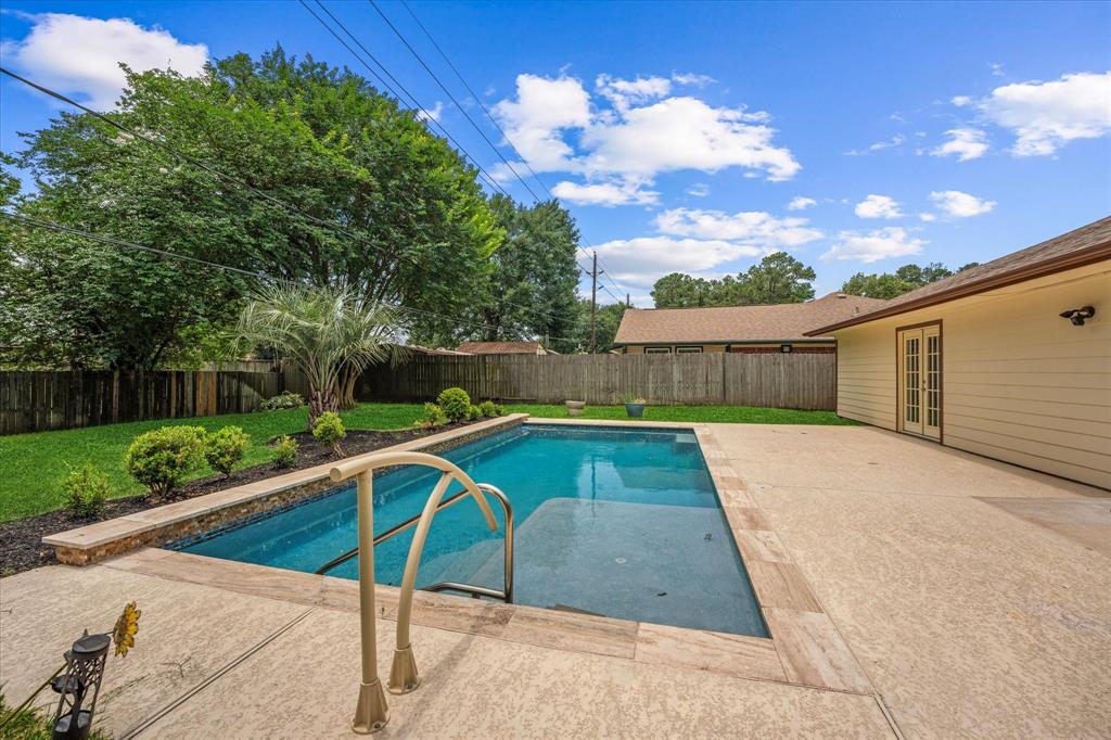 2510 Leichester Drive, Spring, Texas image 20