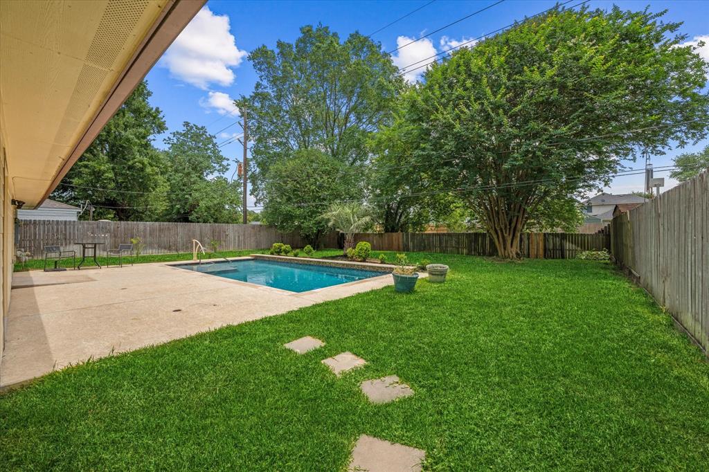 2510 Leichester Drive, Spring, Texas image 18
