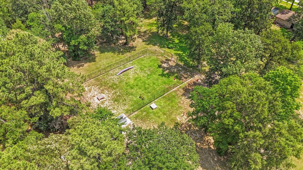 2510 Leichester Drive, Spring, Texas image 31