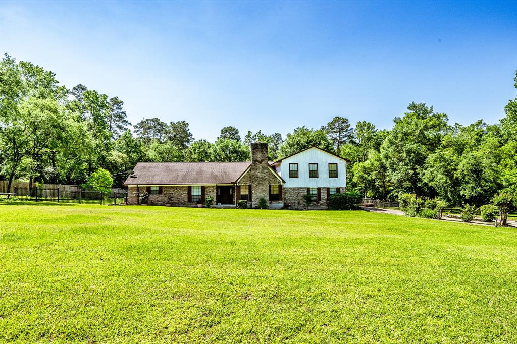 17 Briar Meadow Mdw, Huntsville, Texas image 1