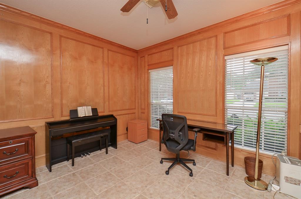 3510 S Lake Village Drive, Katy, Texas image 12