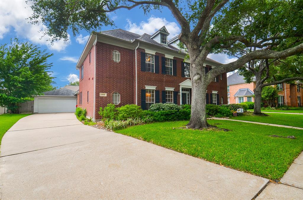 3510 S Lake Village Drive, Katy, Texas image 3