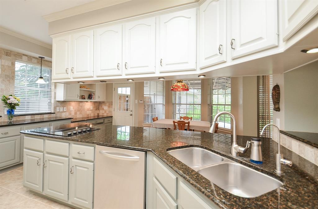 3510 S Lake Village Drive, Katy, Texas image 22