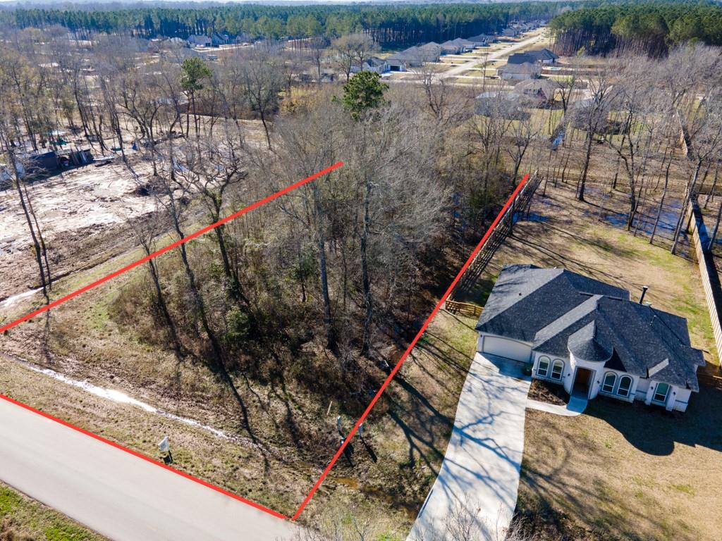 1002 Road 6604, Dayton, Texas image 1