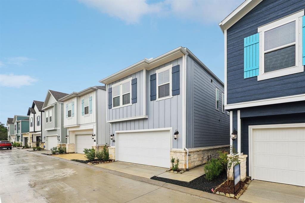 2179 Beachcomber Drive