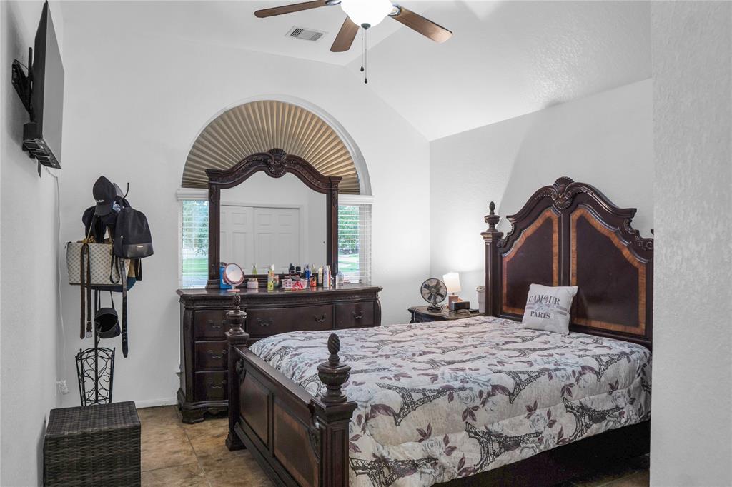 2914 Tulip Tree Trail, Rosenberg, Texas image 3