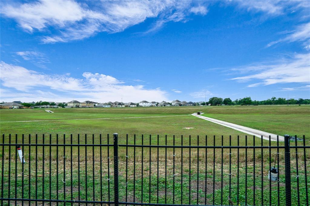 2914 Tulip Tree Trail, Rosenberg, Texas image 24