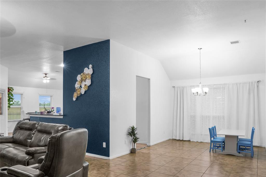 2914 Tulip Tree Trail, Rosenberg, Texas image 9