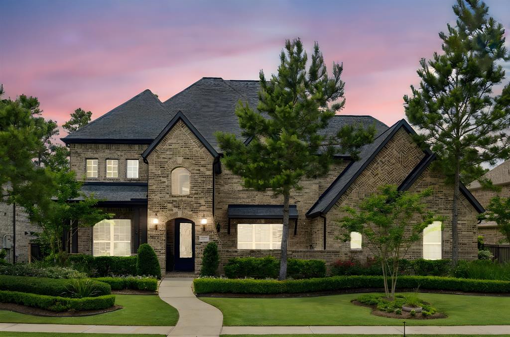 3974 Rolling Thicket Drive, Spring, Texas image 1