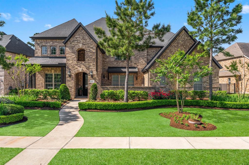 3974 Rolling Thicket Drive, Spring, Texas image 2
