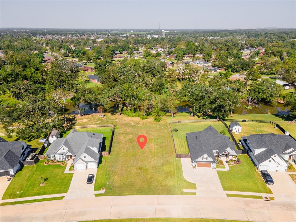 208 Creekside Lane, Lake Jackson, Texas image 1