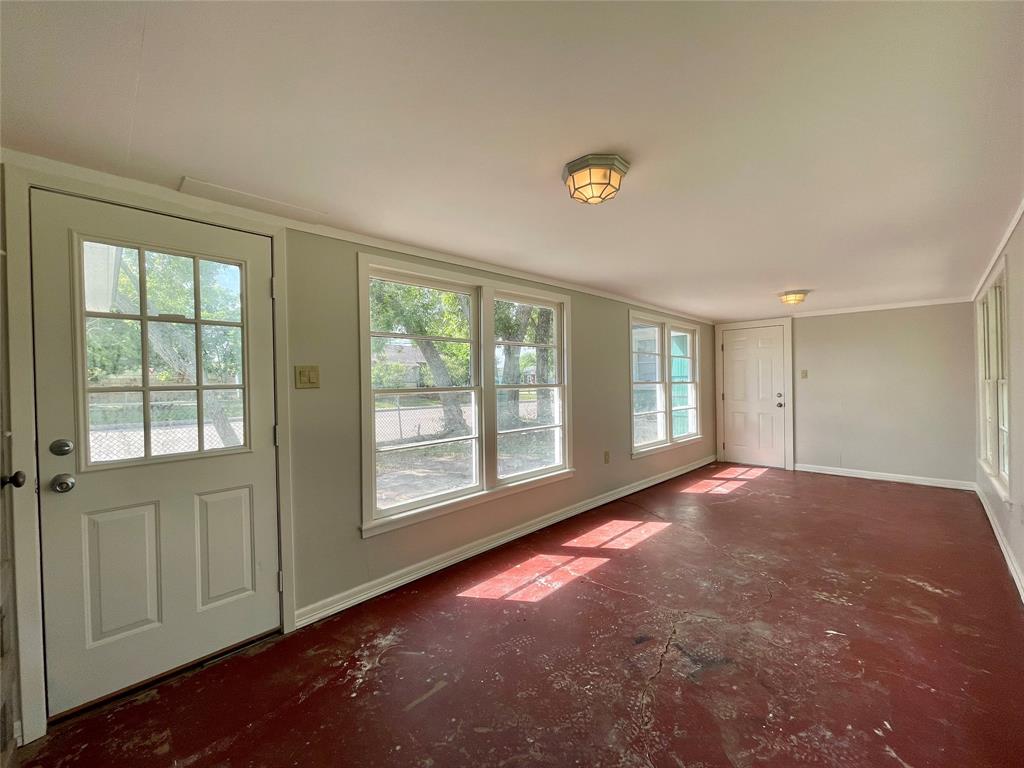 1031 W 7th Street, Freeport, Texas image 41
