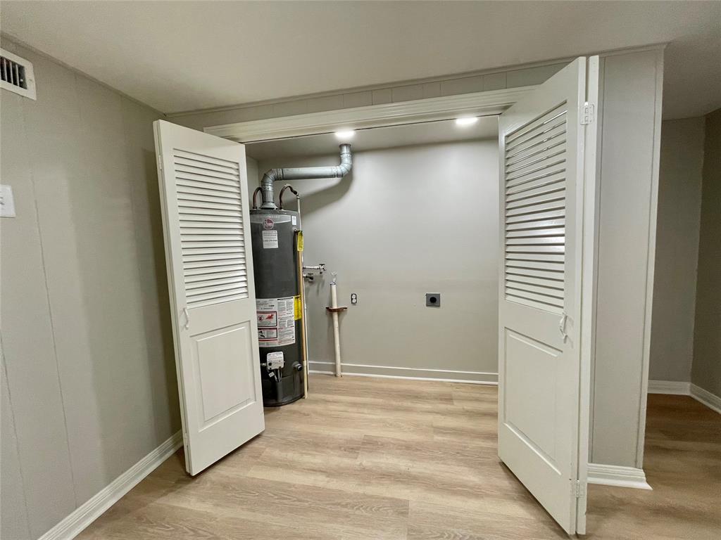 1031 W 7th Street, Freeport, Texas image 39