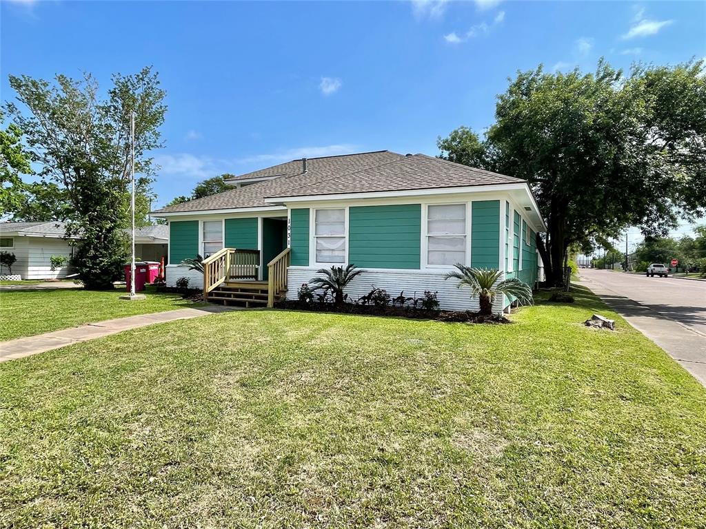 1031 W 7th Street, Freeport, Texas image 1