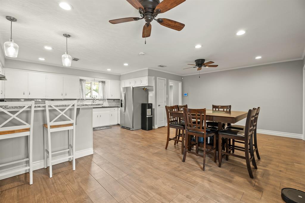 3811 Anna Court, Santa Fe, Texas image 4