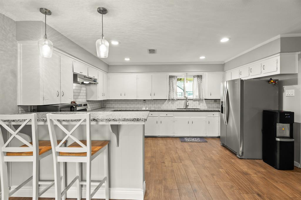 3811 Anna Court, Santa Fe, Texas image 3