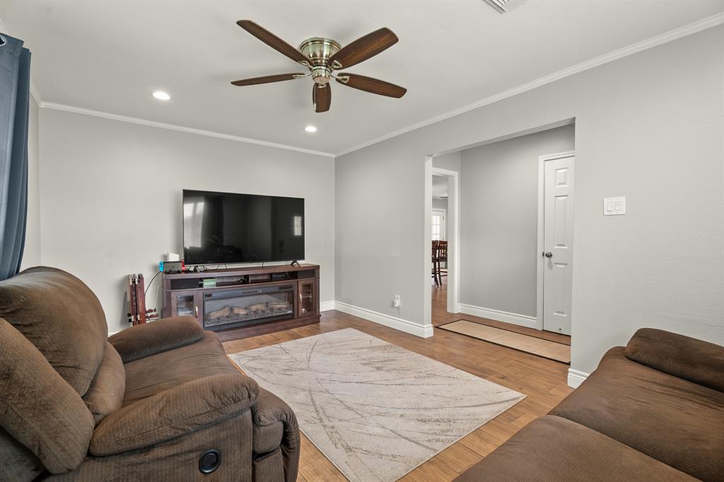 3811 Anna Court, Santa Fe, Texas image 9