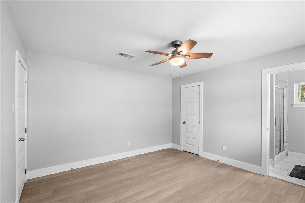 607 Mary Ann Drive, Friendswood, Texas image 21