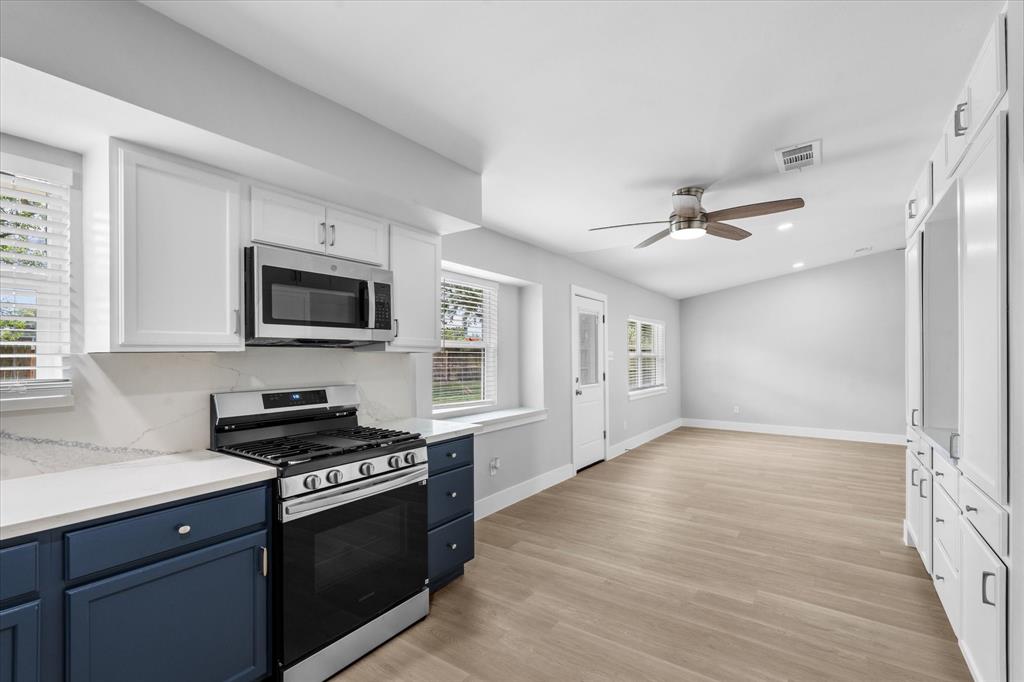 607 Mary Ann Drive, Friendswood, Texas image 15