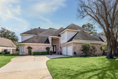 2102 N Fountain Valley Drive Missouri City TX 77459
