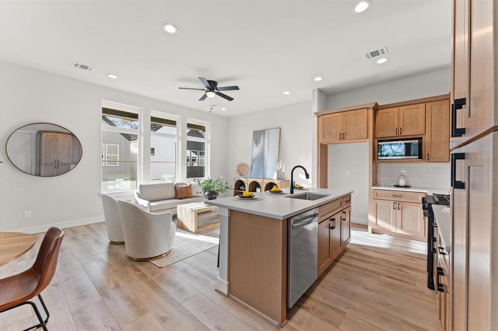 6514 Old Olive Tree Drive, Houston, Texas image 2