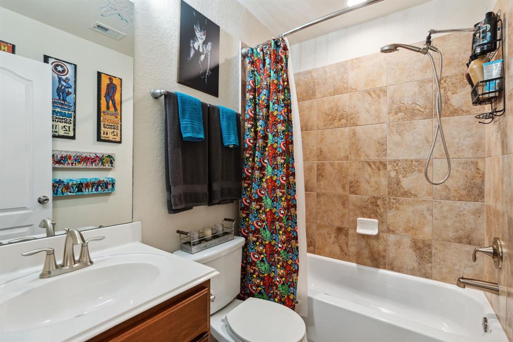 16718 Highland Villa Lane, Humble, Texas image 12