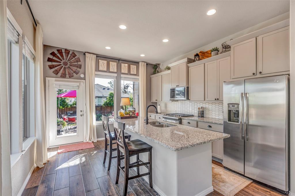 211 Crest Edge Street, Montgomery, Texas image 10
