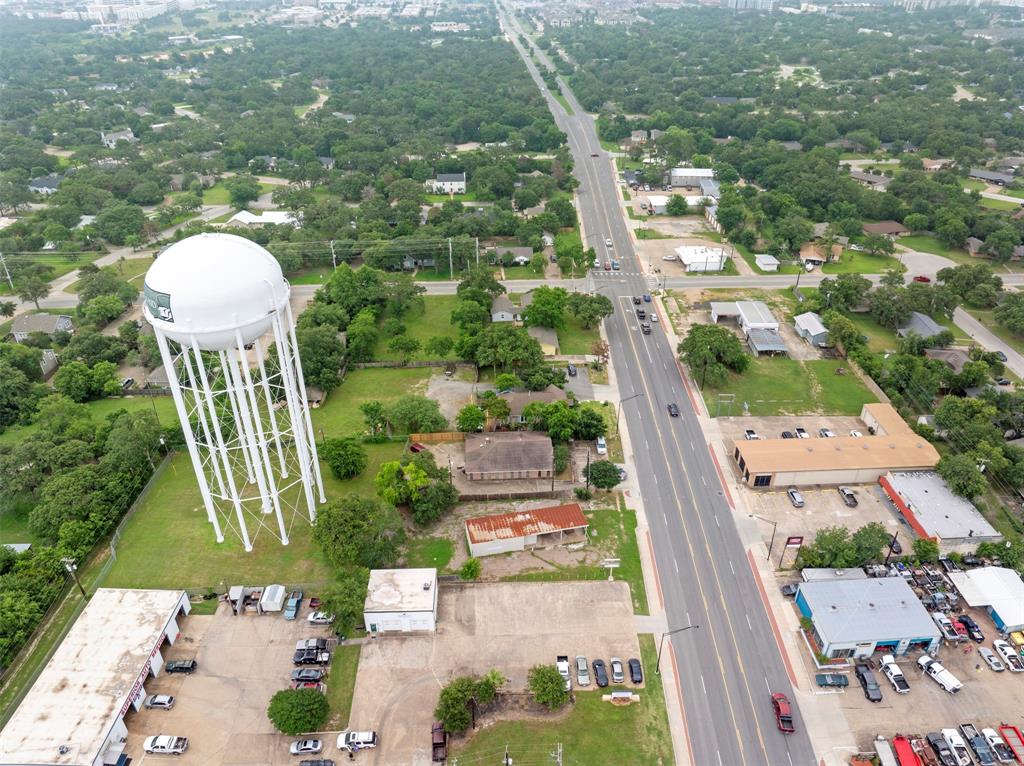 3703 S College Avenue, Bryan, Texas image 11