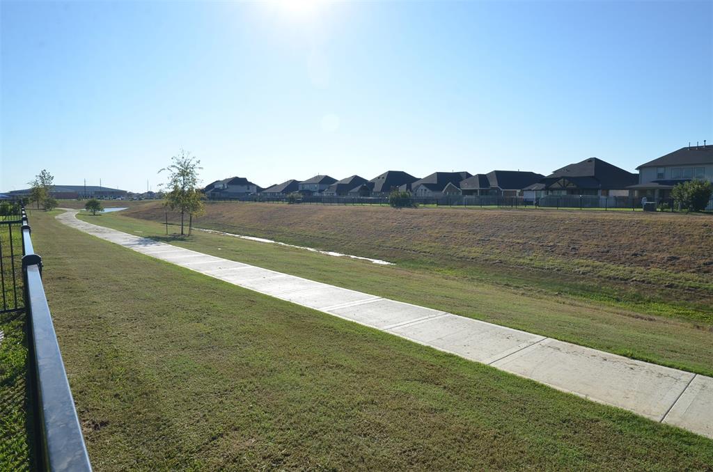 31815 Snapdragon Glen Trail, Hockley, Texas image 24