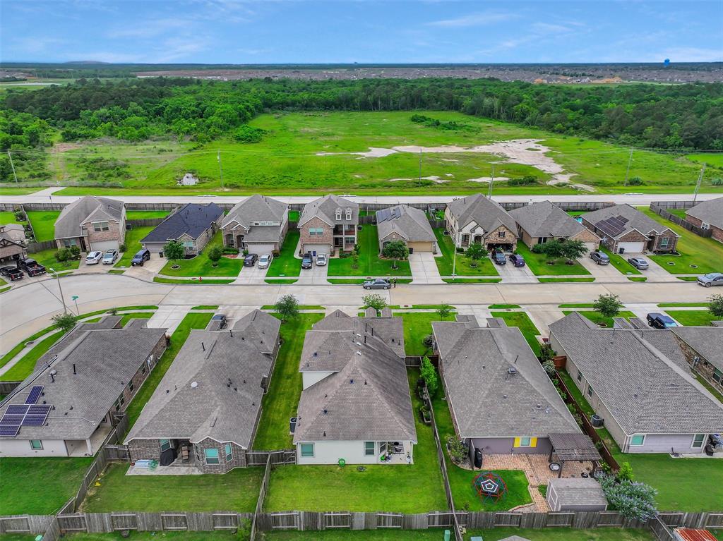 257 Dale Ridge Lane, Dickinson, Texas image 36