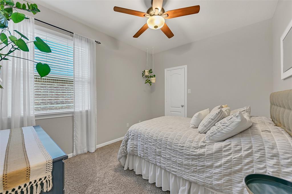 257 Dale Ridge Lane, Dickinson, Texas image 26