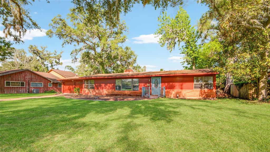 306 Oak Dr Dr, Lake Jackson, Texas image 4