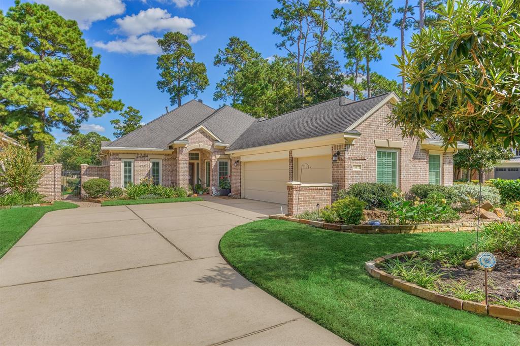 6 E Palmer Bend, The Woodlands, Texas image 1