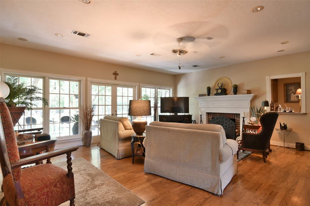 1263 Weishuhn Road, New Ulm, Texas image 10