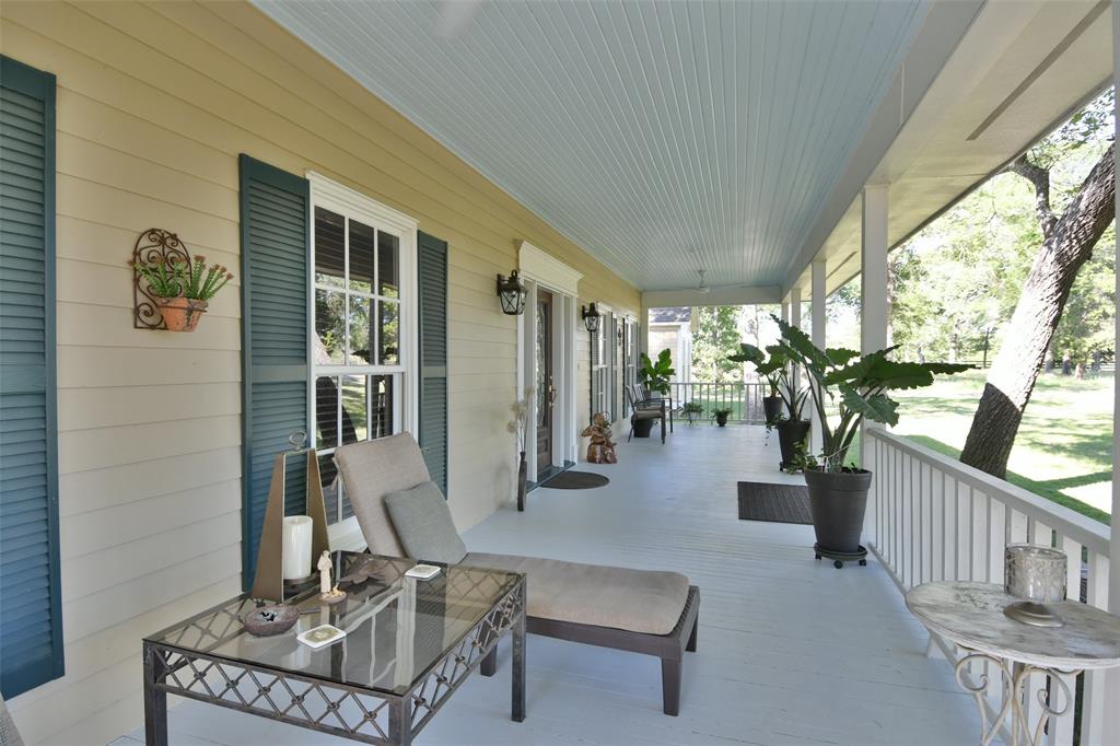 1263 Weishuhn Road, New Ulm, Texas image 7