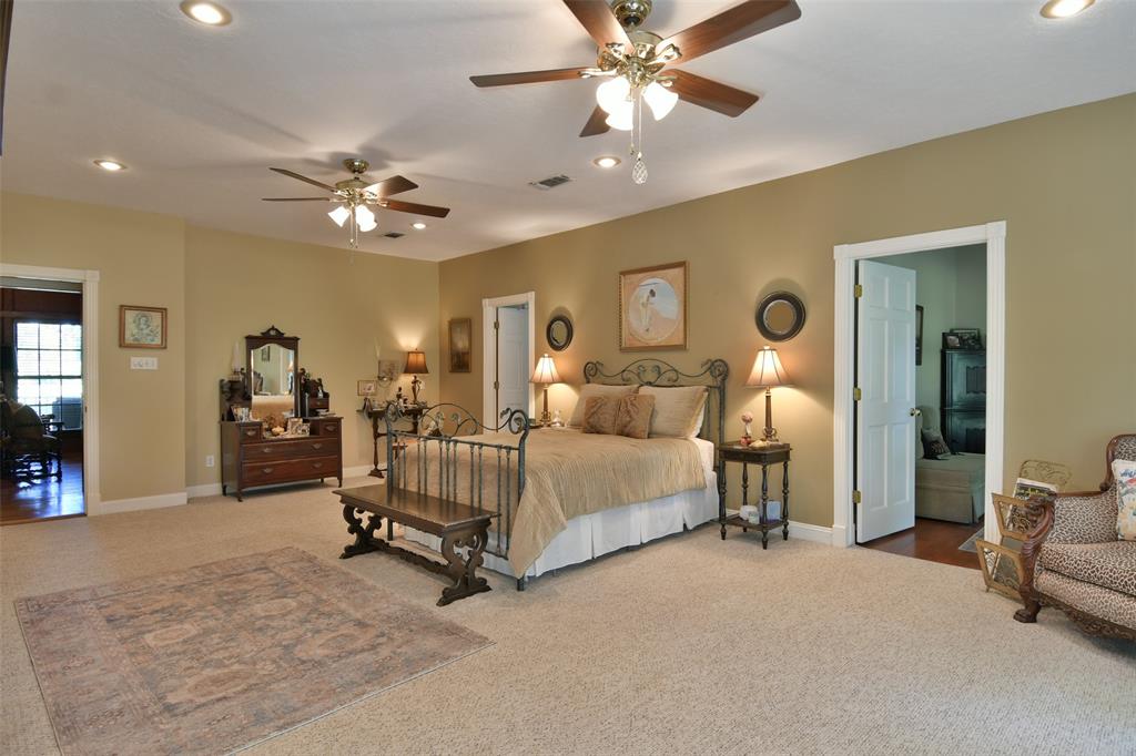 1263 Weishuhn Road, New Ulm, Texas image 23