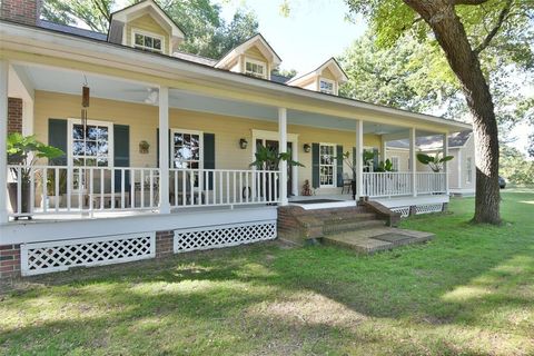 Photo of 1263 Weishuhn Road, New Ulm, TX 78950 (MLS # 97708751) Photo of 1263 Weishuhn Road, New Ulm, TX 78950 (MLS # 97708751)