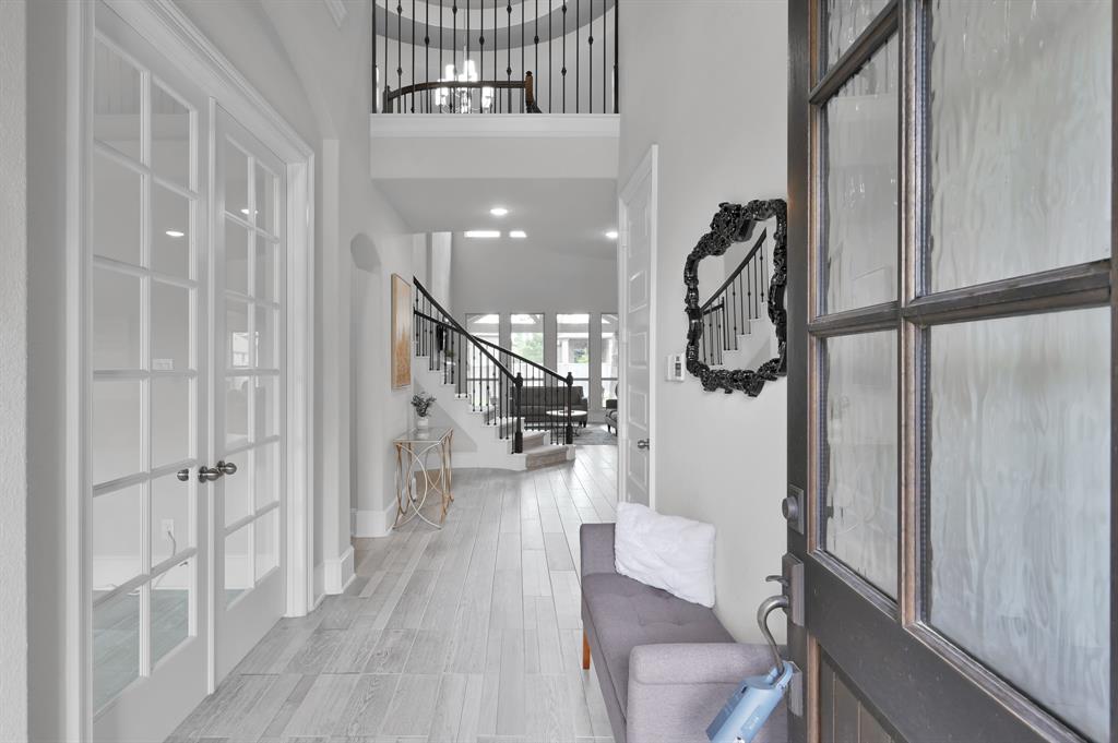 503 Woodsy Pine Court