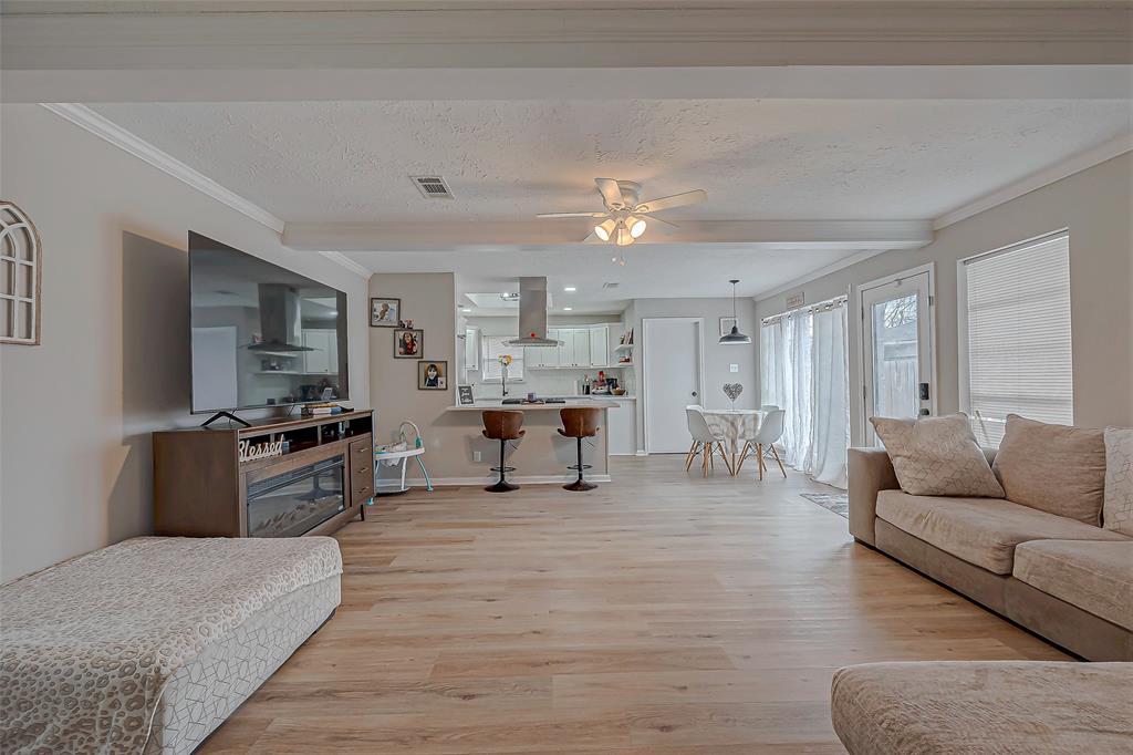 10606 Sageforest Drive, Houston, Texas image 22