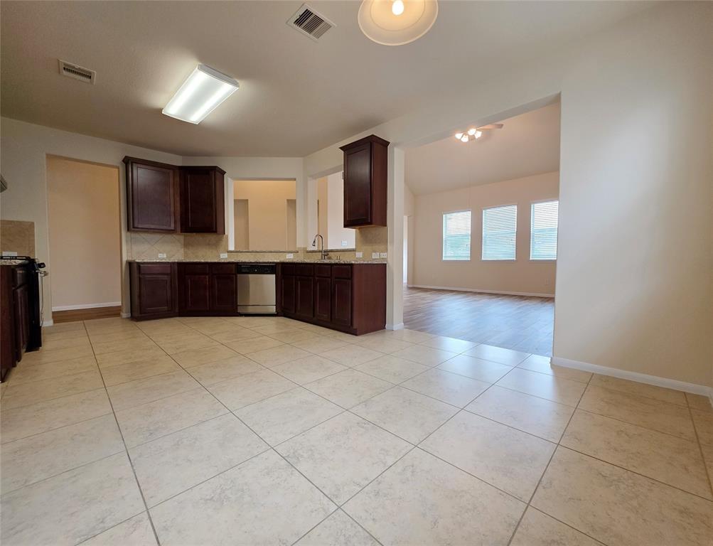 3926 Medici Court, Missouri City, Texas image 18