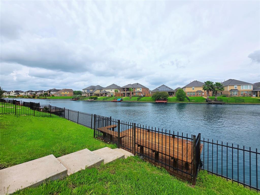 3926 Medici Court, Missouri City, Texas image 3