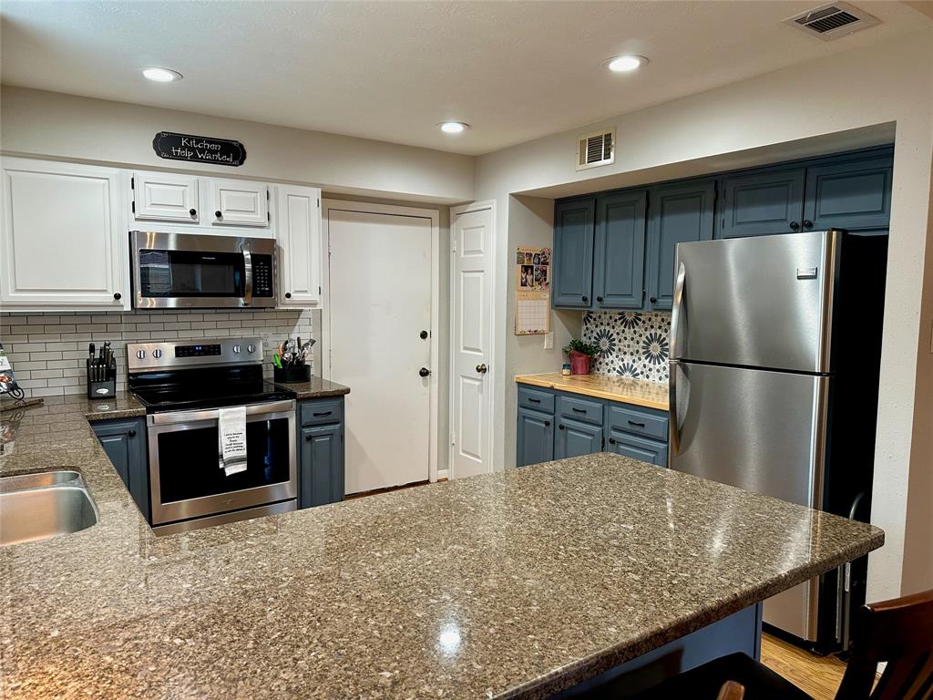 2318 Willow Bend Drive, Richmond, Texas image 15